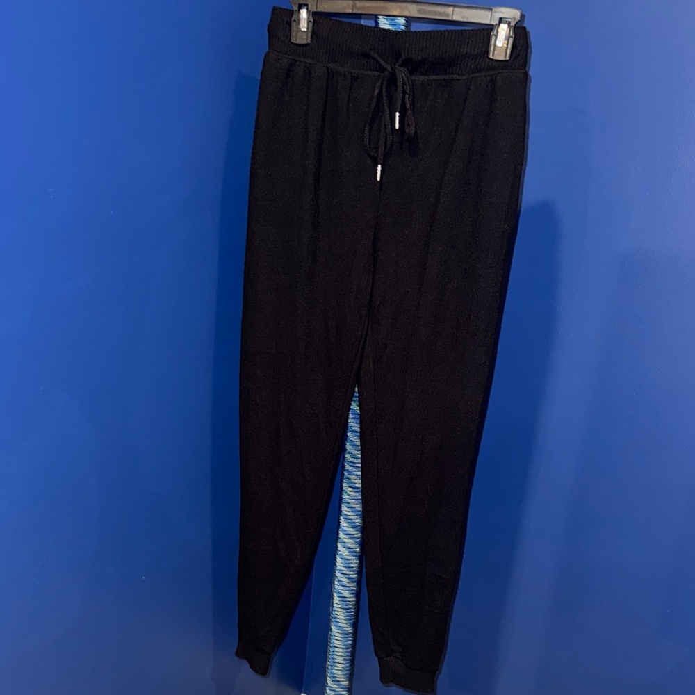 No Boundaries-  Black Jogger Pants & Sherpa Hooded Cardigan Set Size S/M - Picture 4 of 17